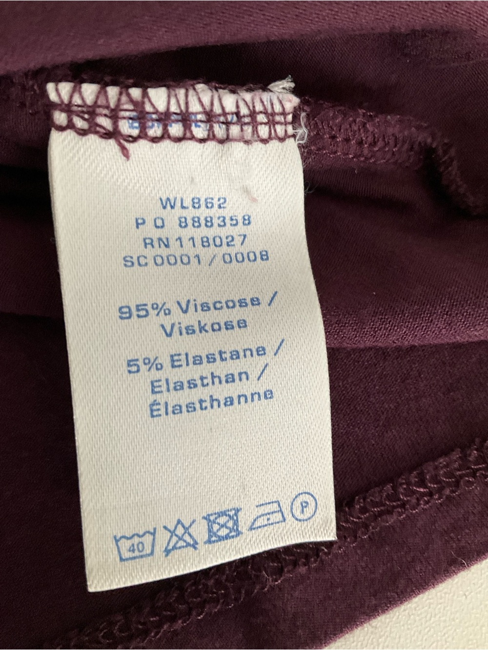 Boden 8 Short-Sleeve Ruched V-Neck Top - Picture 7 of 9